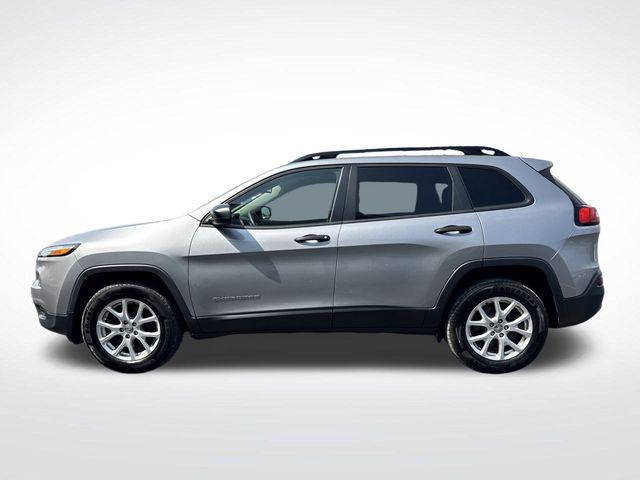 used 2016 Jeep Cherokee car, priced at $10,946