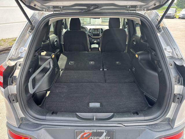 used 2016 Jeep Cherokee car, priced at $10,946