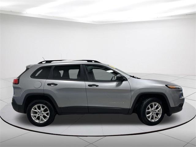 used 2016 Jeep Cherokee car, priced at $12,429