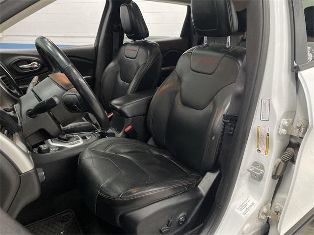 used 2014 Jeep Cherokee car, priced at $11,001