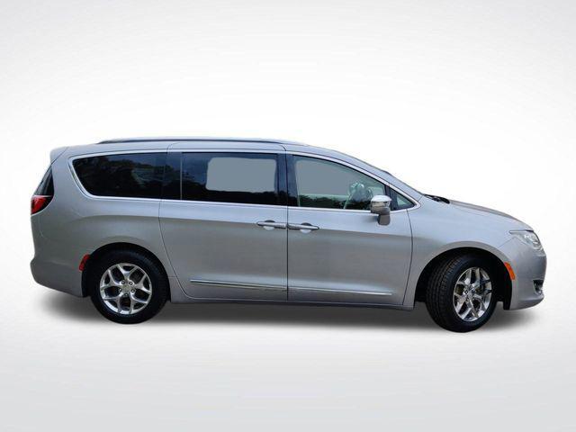 used 2018 Chrysler Pacifica car, priced at $10,100