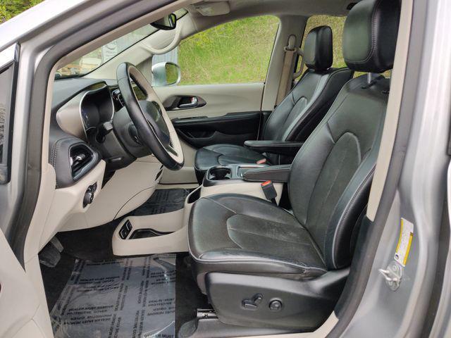 used 2018 Chrysler Pacifica car, priced at $10,100