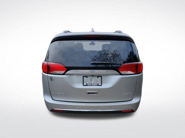 used 2018 Chrysler Pacifica car, priced at $10,100
