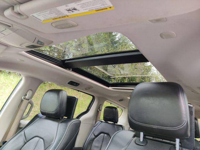 used 2018 Chrysler Pacifica car, priced at $10,100