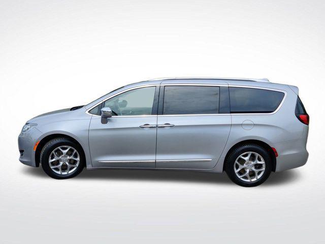 used 2018 Chrysler Pacifica car, priced at $10,100