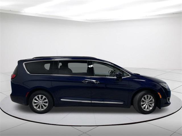 used 2017 Chrysler Pacifica car, priced at $10,029