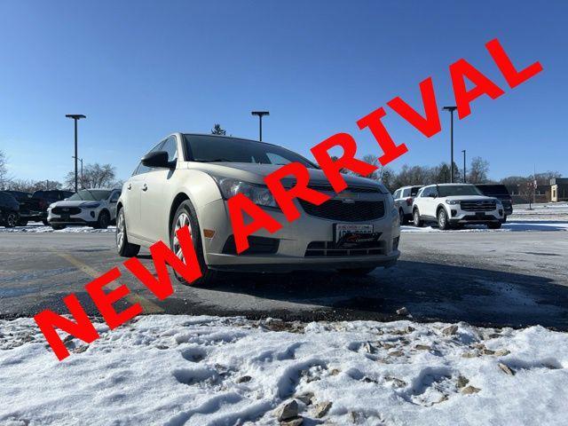 used 2013 Chevrolet Cruze car, priced at $7,999