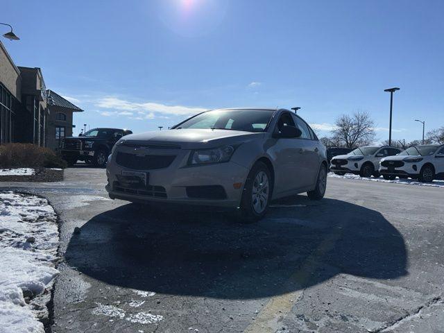 used 2013 Chevrolet Cruze car, priced at $7,999