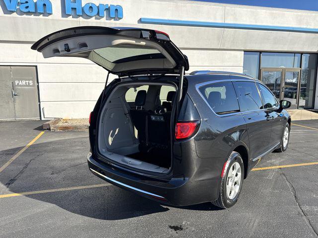 used 2017 Chrysler Pacifica car, priced at $11,975