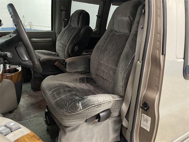 used 2000 Chevrolet Express 1500 car, priced at $7,999