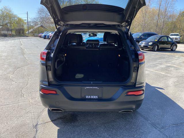 used 2018 Jeep Cherokee car, priced at $13,859