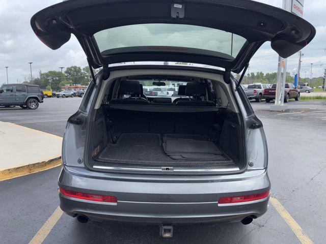 used 2007 Audi Q7 car, priced at $8,500