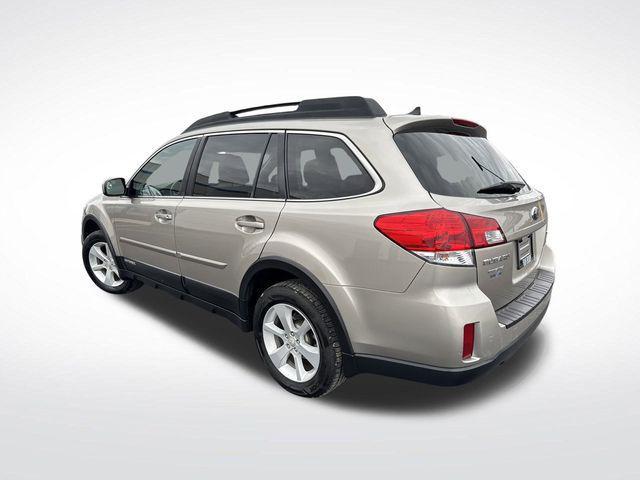 used 2014 Subaru Outback car, priced at $10,009