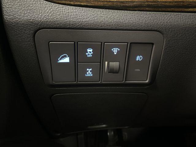 used 2012 Hyundai Santa Fe car, priced at $8,625