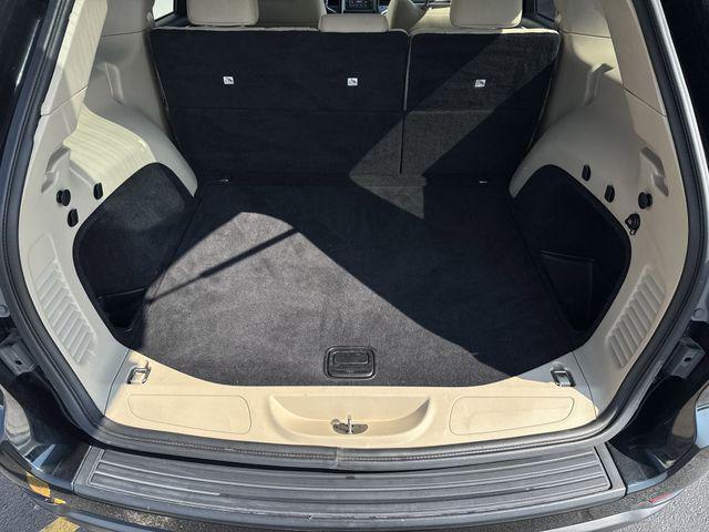 used 2014 Jeep Grand Cherokee car, priced at $8,585