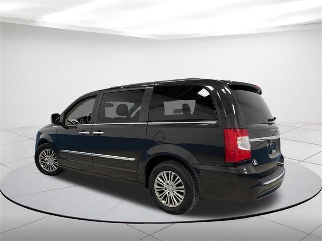 used 2014 Chrysler Town & Country car, priced at $9,168