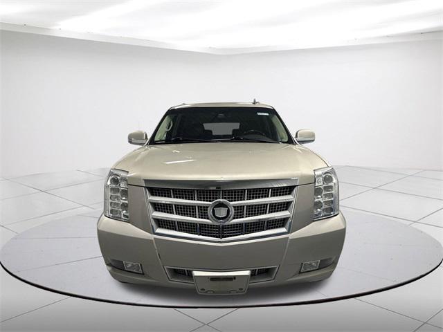 used 2013 Cadillac Escalade ESV car, priced at $15,999