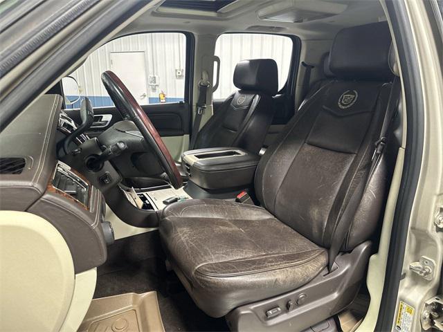 used 2013 Cadillac Escalade ESV car, priced at $15,999