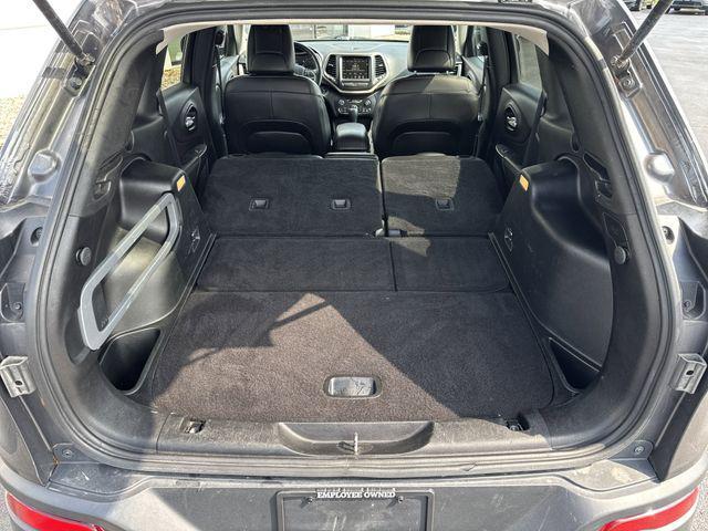 used 2015 Jeep Cherokee car, priced at $11,680