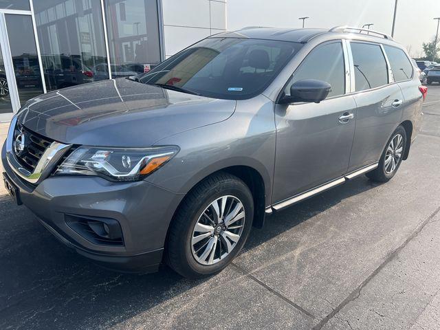 used 2017 Nissan Pathfinder car, priced at $13,302