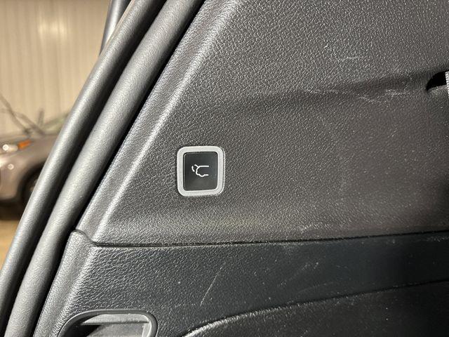 used 2018 Chrysler Pacifica car, priced at $13,000