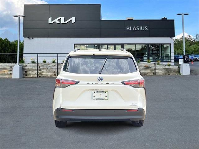 used 2021 Toyota Sienna car, priced at $38,623