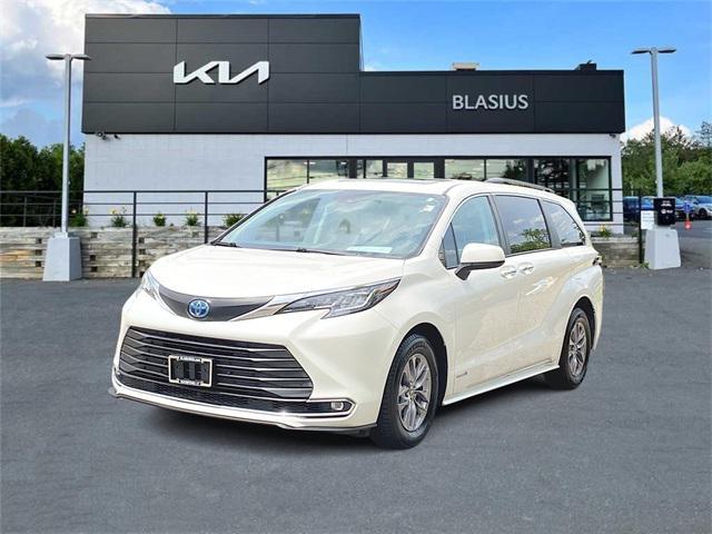 used 2021 Toyota Sienna car, priced at $38,623