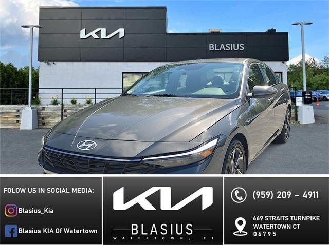 used 2025 Hyundai Elantra car, priced at $22,456
