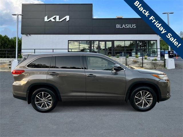 used 2018 Toyota Highlander car, priced at $23,998