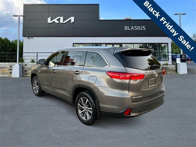 used 2018 Toyota Highlander car, priced at $23,998