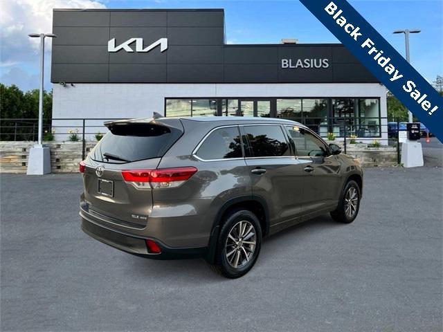 used 2018 Toyota Highlander car, priced at $23,998