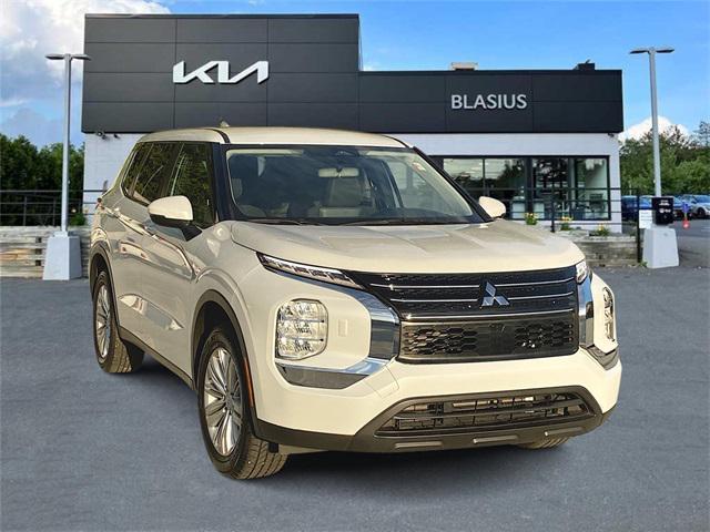 used 2023 Mitsubishi Outlander car, priced at $21,427