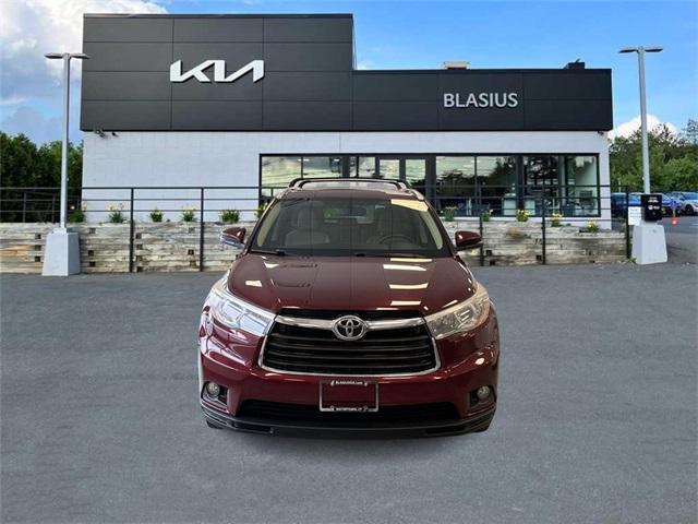 used 2016 Toyota Highlander car, priced at $18,456