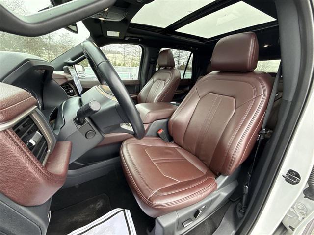 used 2024 Ford Expedition car, priced at $46,389
