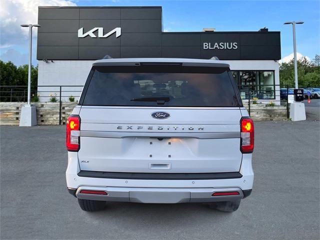 used 2024 Ford Expedition car, priced at $43,698