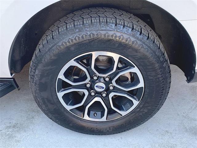 used 2024 Ford Expedition car, priced at $43,698