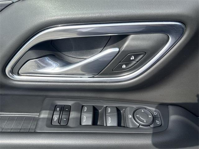 used 2023 GMC Yukon XL car, priced at $49,789
