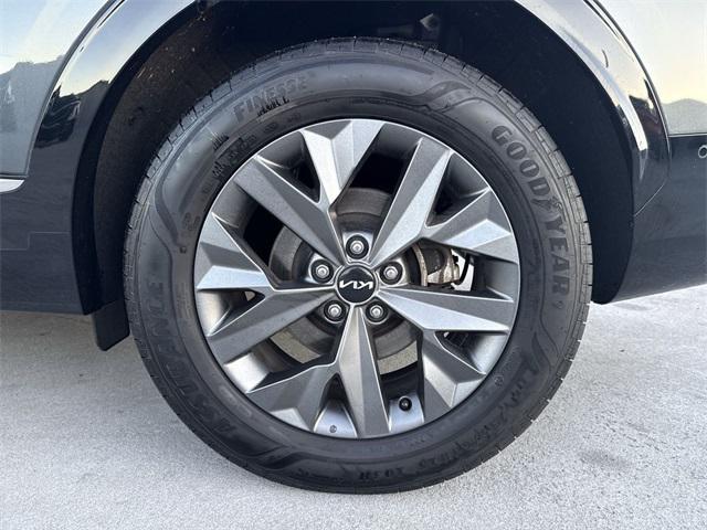 used 2025 Kia Sportage Hybrid car, priced at $32,298
