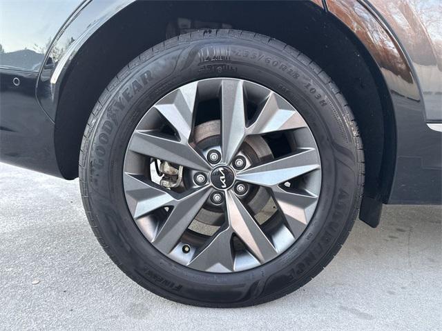 used 2025 Kia Sportage Hybrid car, priced at $32,298