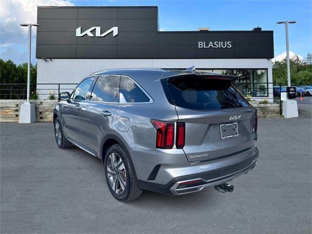 used 2024 Kia Sorento Hybrid car, priced at $28,676