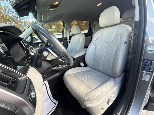 used 2024 Kia Sorento Hybrid car, priced at $28,676