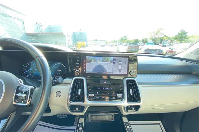 used 2022 Kia Sorento Plug-In Hybrid car, priced at $33,708