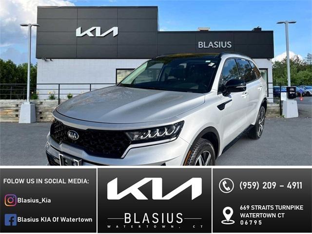 used 2021 Kia Sorento car, priced at $23,889