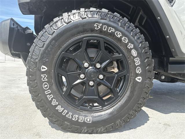 used 2022 Jeep Gladiator car, priced at $35,397