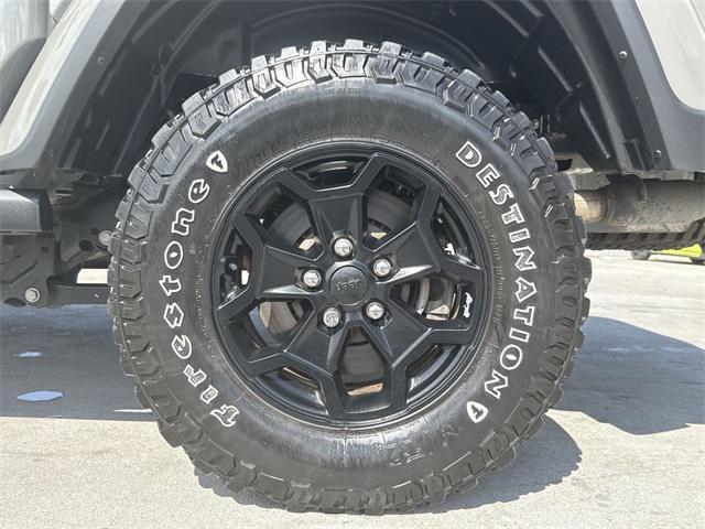 used 2022 Jeep Gladiator car, priced at $35,397