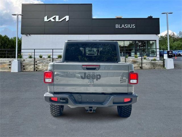used 2022 Jeep Gladiator car, priced at $35,397