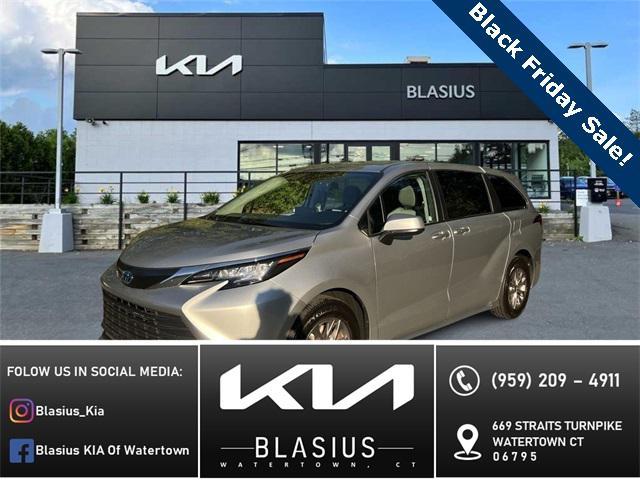 used 2023 Toyota Sienna car, priced at $36,498