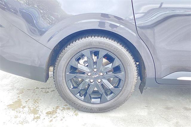 used 2023 Kia Carnival car, priced at $38,198
