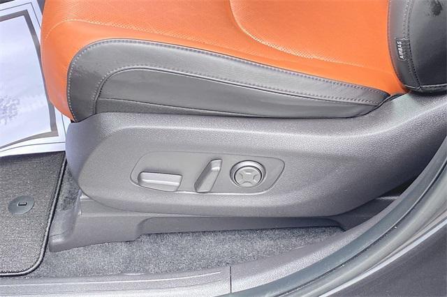 used 2023 Kia Carnival car, priced at $38,198