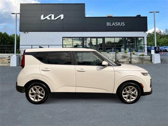 used 2021 Kia Soul car, priced at $14,901